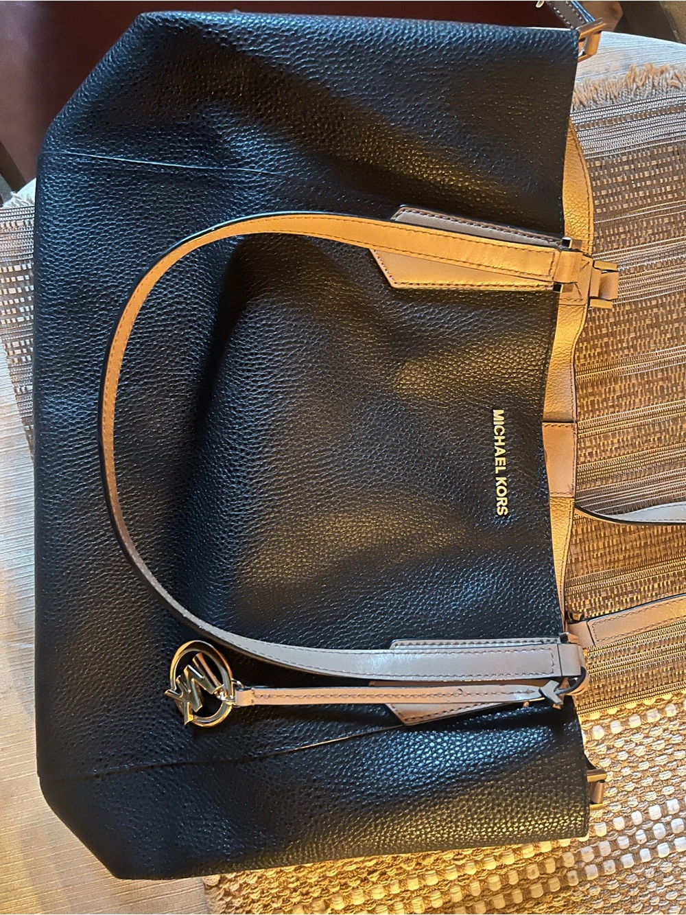 Michael Kors Black and Tan Shoulder Bag - Picture 10 of 12